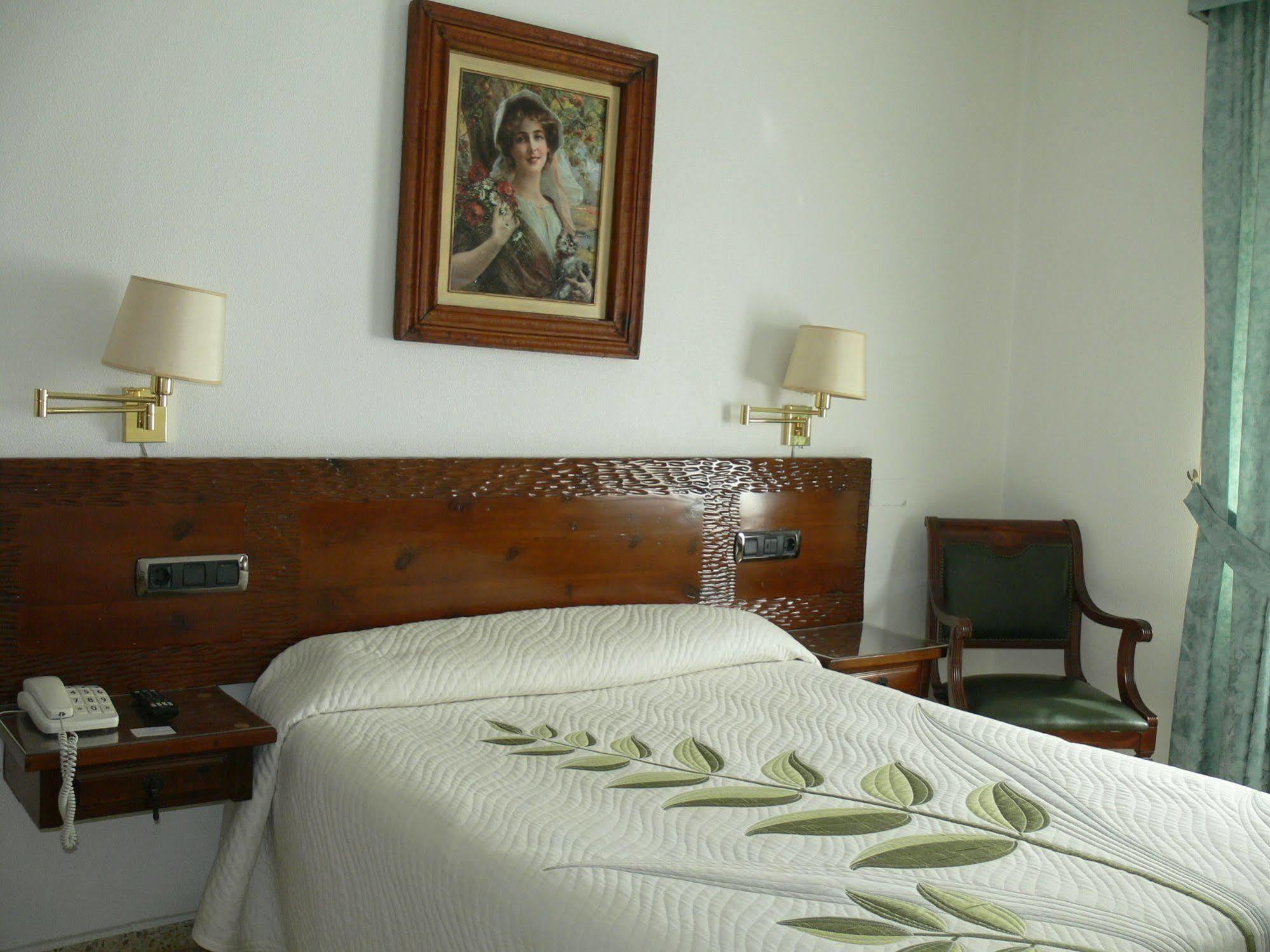 Hotel Nico Medinaceli Ngoại thất bức ảnh